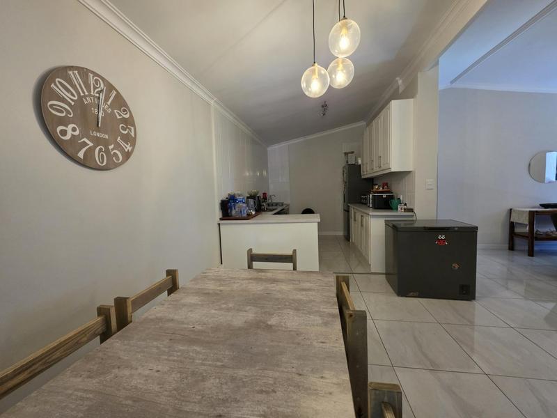 To Let 4 Bedroom Property for Rent in Blomtuin Western Cape